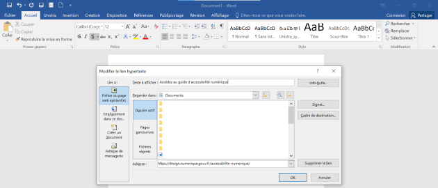 Capture d'écran de Word 2016 illustrant l'ajout d'un texte alternatif à un lien hypertexte.